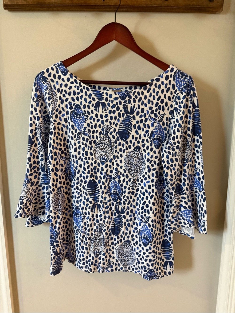 Lilly Pulitzer Blue & White Printed Bell Sleeve Women’s Top M